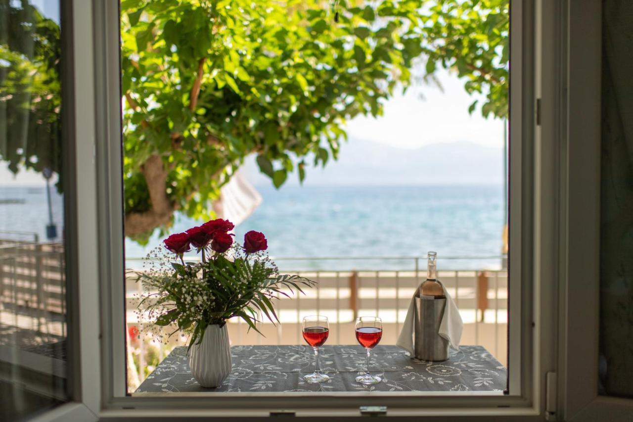 Moukas Seaside Apartments Romantico Селіанітіка Екстер'єр фото