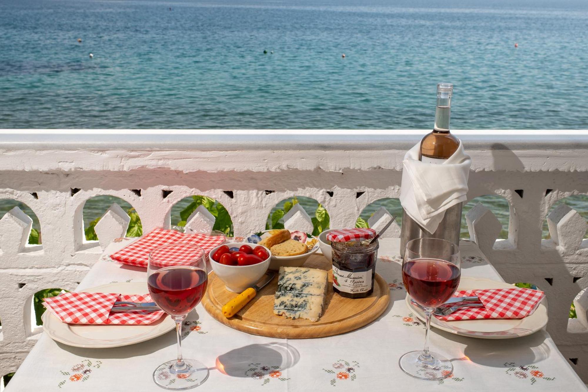 Moukas Seaside Apartments Romantico Селіанітіка Екстер'єр фото